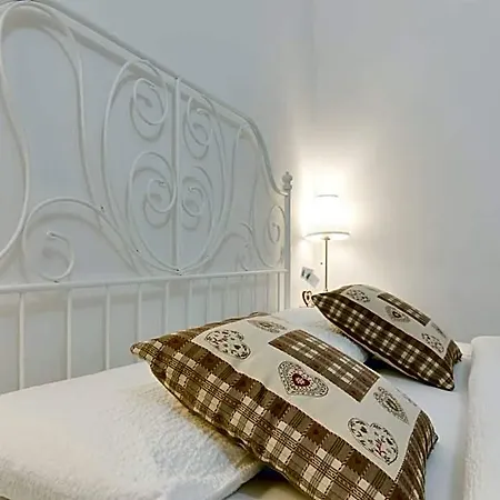 Couette-café And Al Duomo Trente