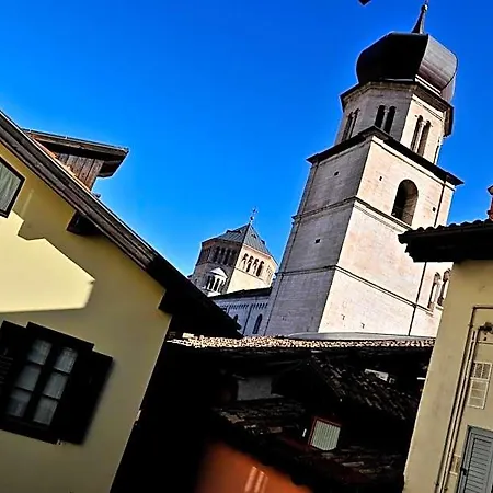 Couette-café And Al Duomo Trente